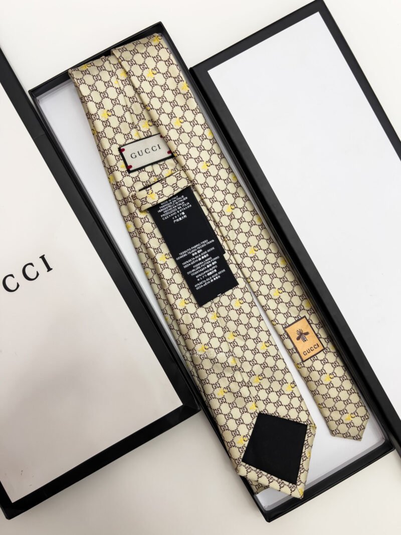 GUCCI - Gold Yellow GG BEES SILK - Image 3