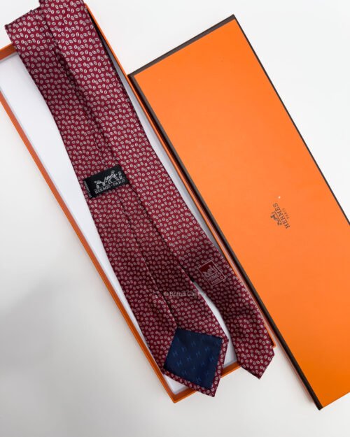 Hermes Bordeaux PETITS MAILLONS SILK TIE