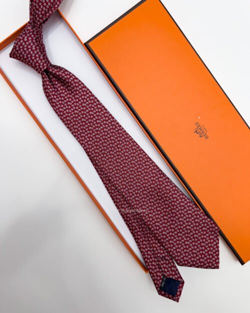 Hermes Bordeaux PETITS MAILLONS SILK TIE
