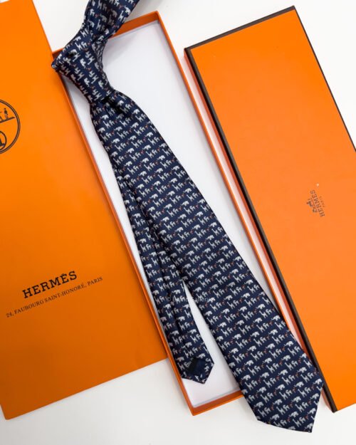 Hermes ANIMALS PATTERN SILK TIE