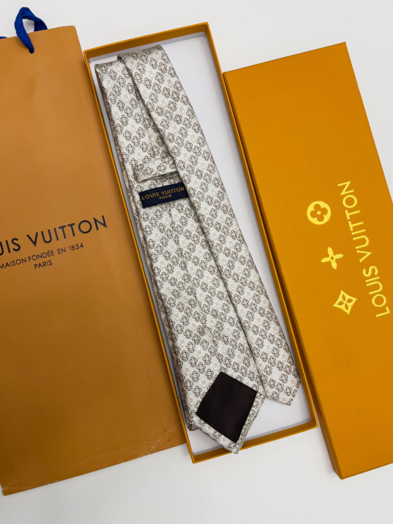 Louis Vuitton Beige VINTAGE BEAR SILK TIE