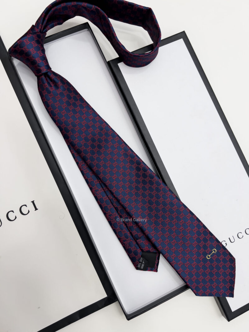 Gucci Navy and Red GG SILK JACQUARD TIE