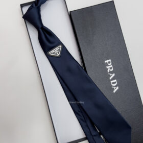 Blue TRIANGLE LOGO SILK TIE Image