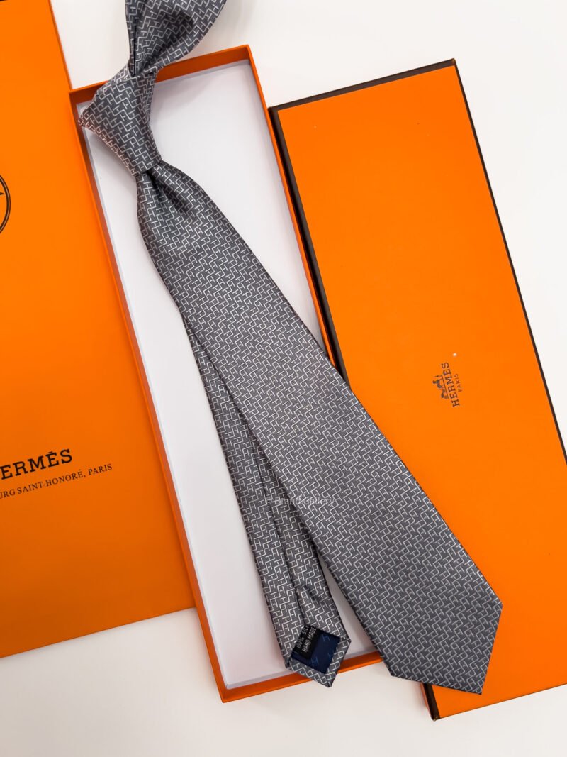 Hermes Grey H STAIRS PATTERN SILK TIE