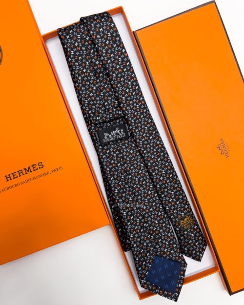 Hermes Black H PATTERN SILK TIE