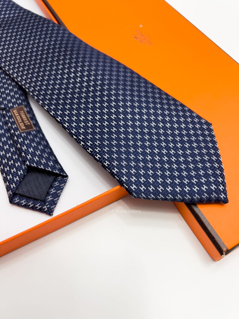 Hermes Hermes Navy CROSS H PATTERN SILK TIE