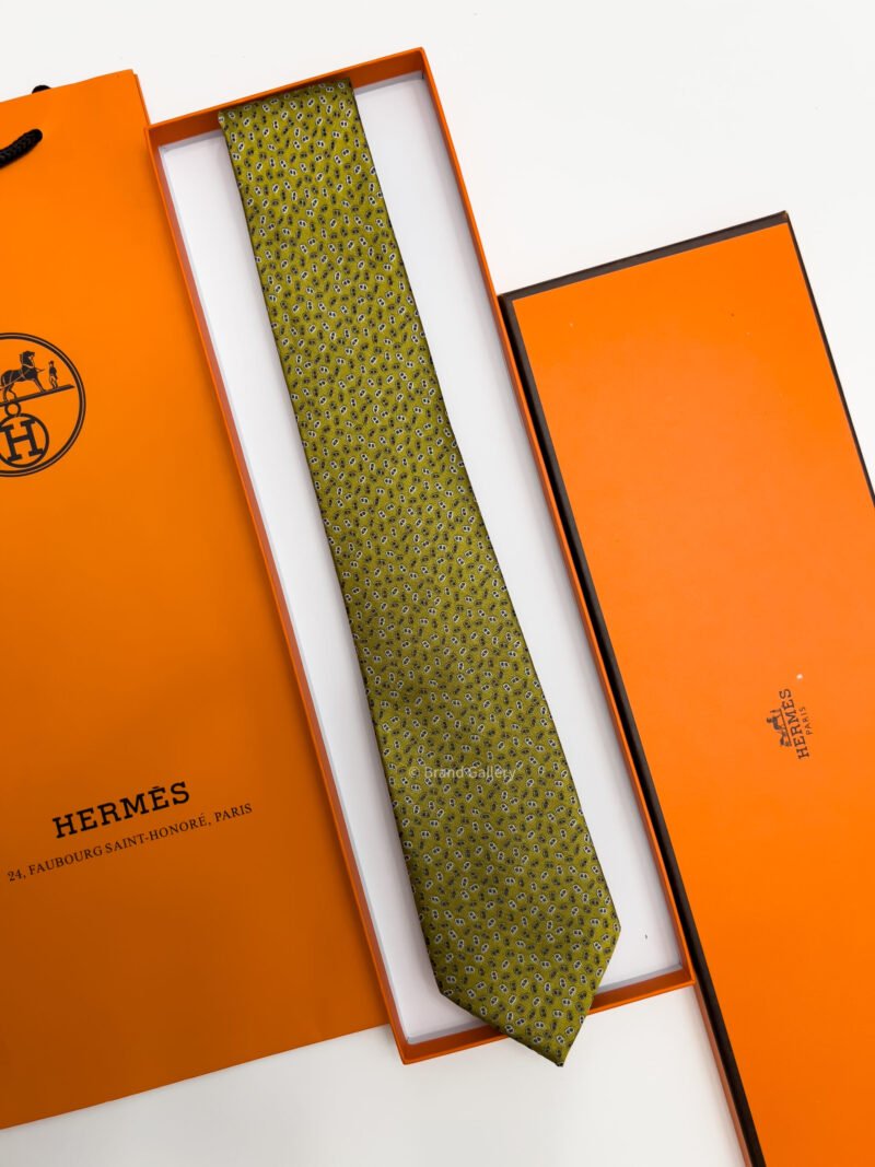Hermes Olive PETITS MAILLONS SILK TIE