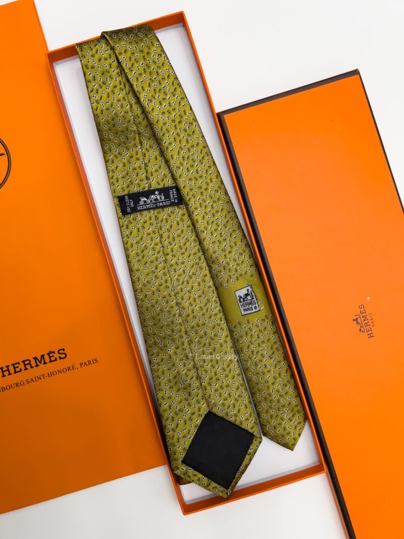 Hermes Olive PETITS MAILLONS SILK TIE