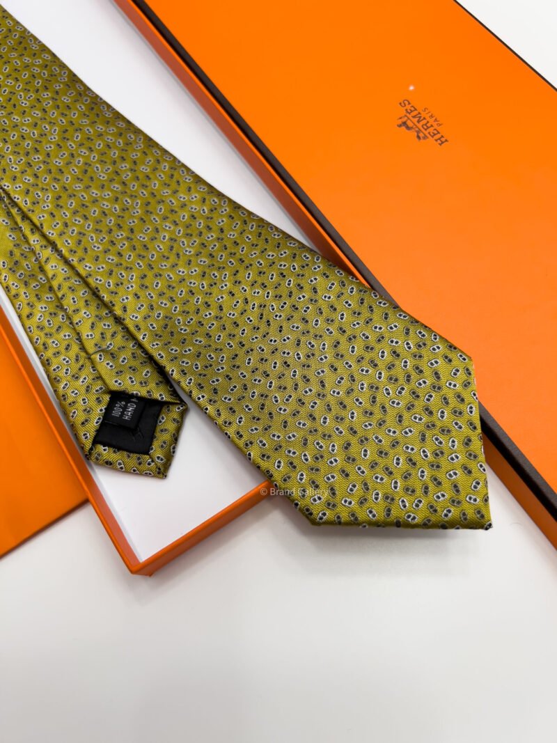 Hermes Olive PETITS MAILLONS SILK TIE