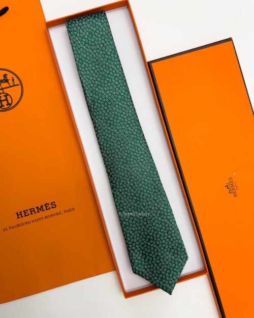Hermes Green PETITS MAILLONS SILK TIE