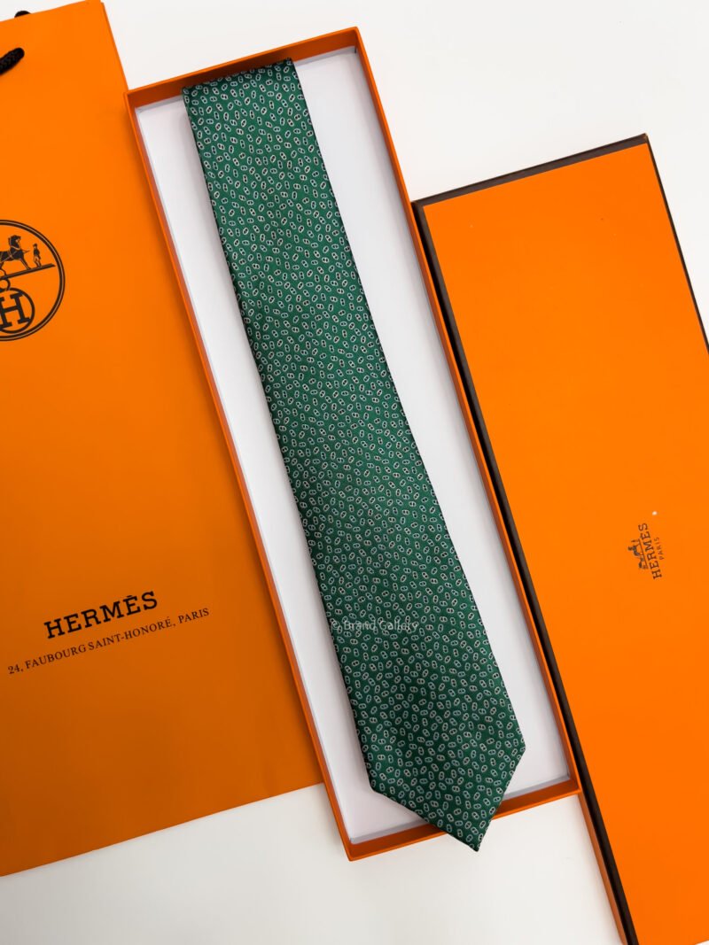 Hermes Green PETITS MAILLONS SILK TIE
