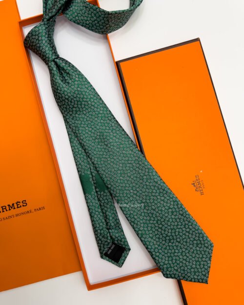 Hermes Green PETITS MAILLONS SILK TIE