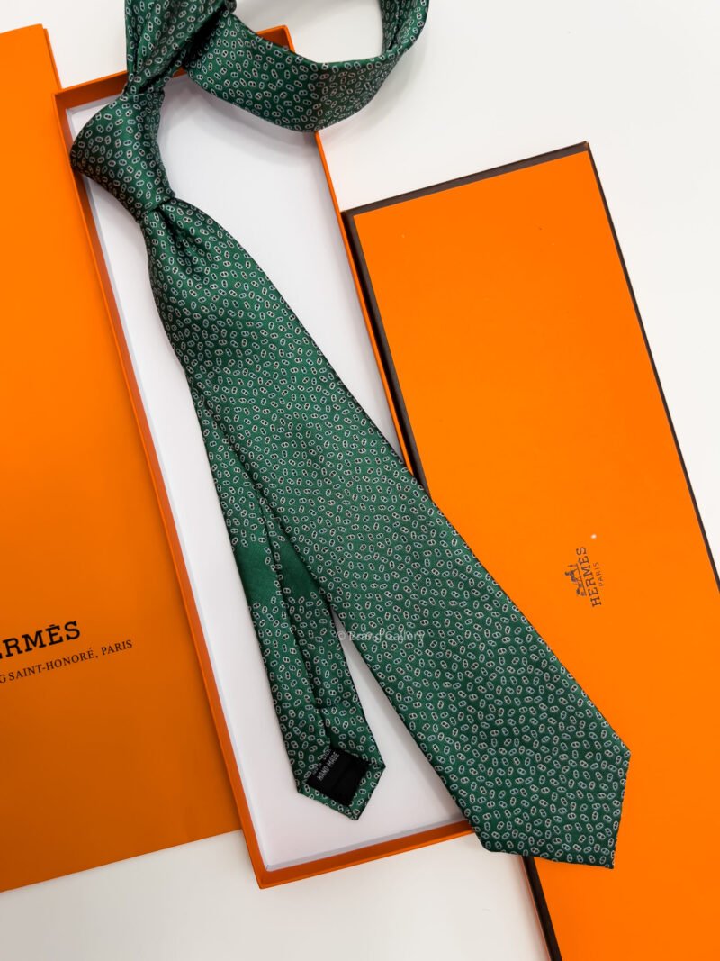 Hermes Green PETITS MAILLONS SILK TIE