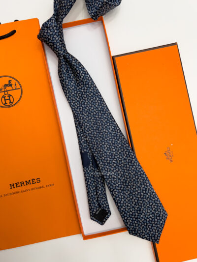 Hermes Marine PETITS MAILLONS SILK TIE