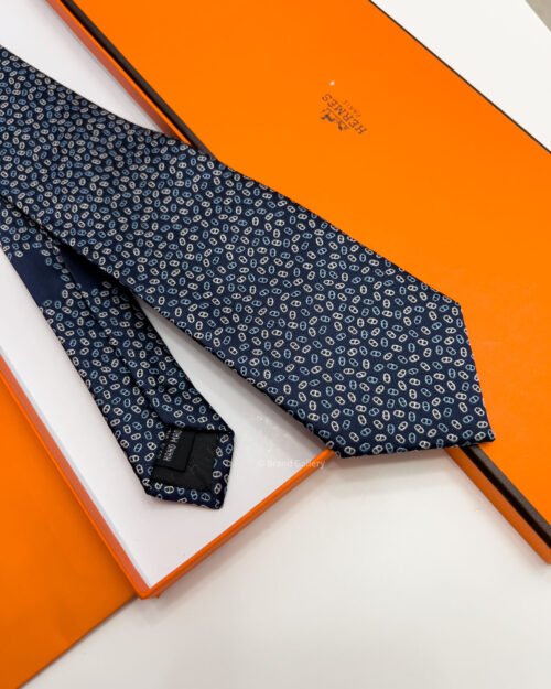 Hermes Marine PETITS MAILLONS SILK TIE
