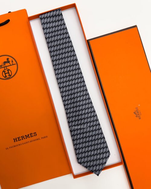 Grey Grey Black H ROW PATTERN SILK TIE