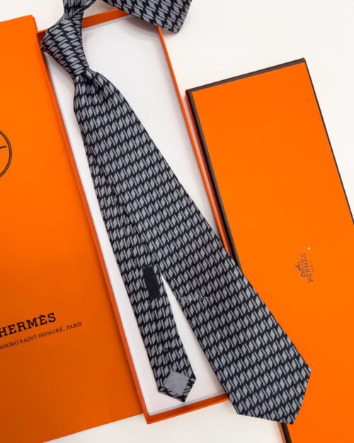 Hermes Grey Black H ROW PATTERN SILK TIE