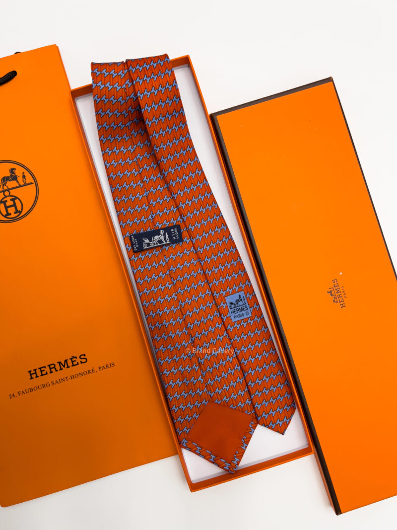 Hermes Orange H ROW PATTERN SILK TIE