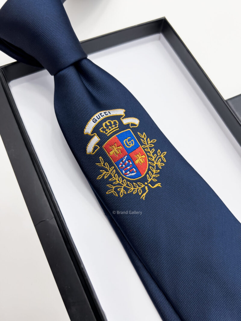 Gucci Navy ROYAL CREST SILK TIE