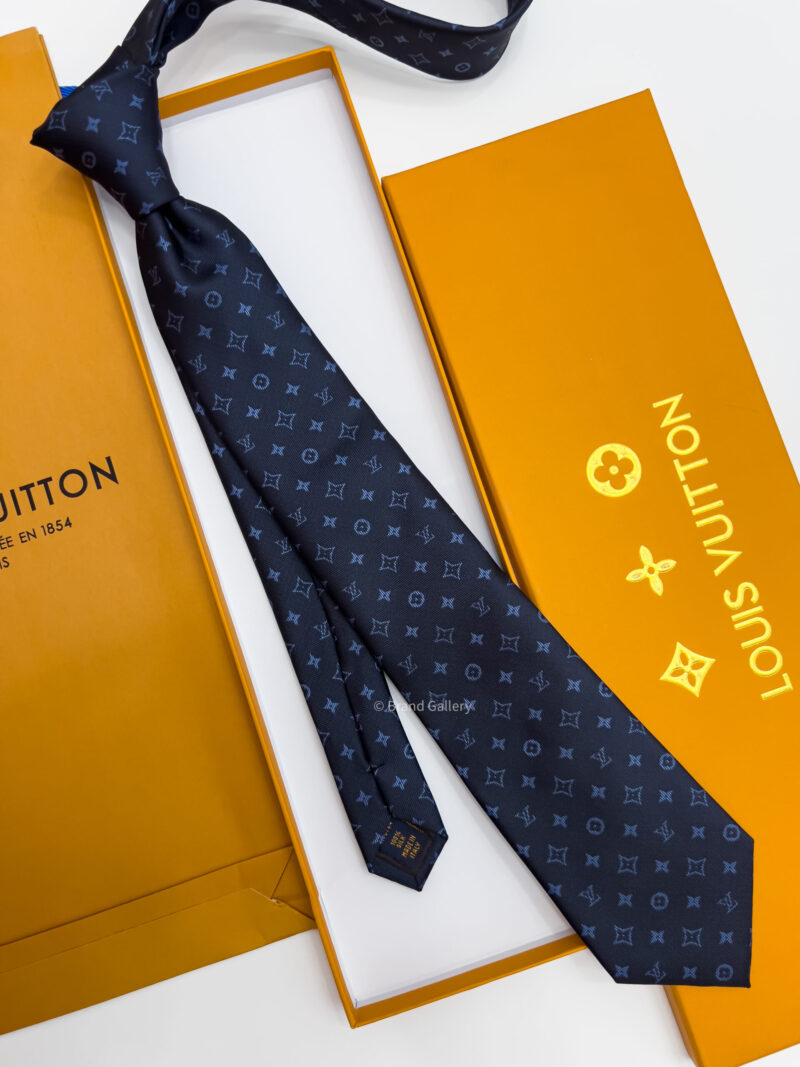 Louis Vuitton Navy LV STARS PATTERN MATT SILK TIE