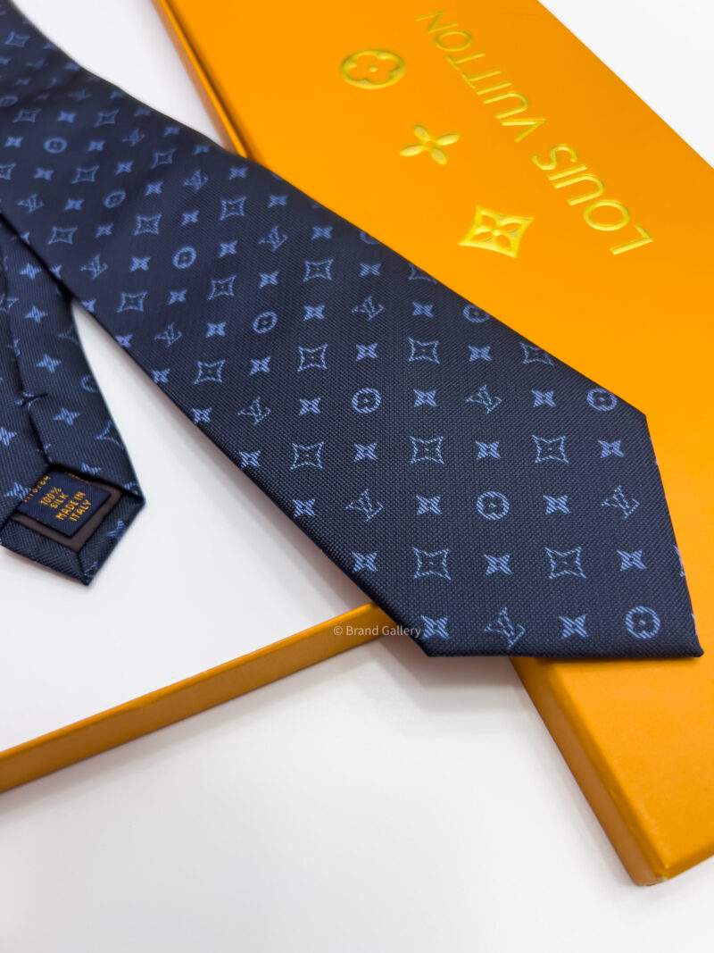 Louis Vuitton Navy LV STARS PATTERN MATT SILK TIE