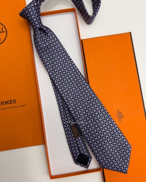 Hermes Purple MORS LOVE SILK TIE