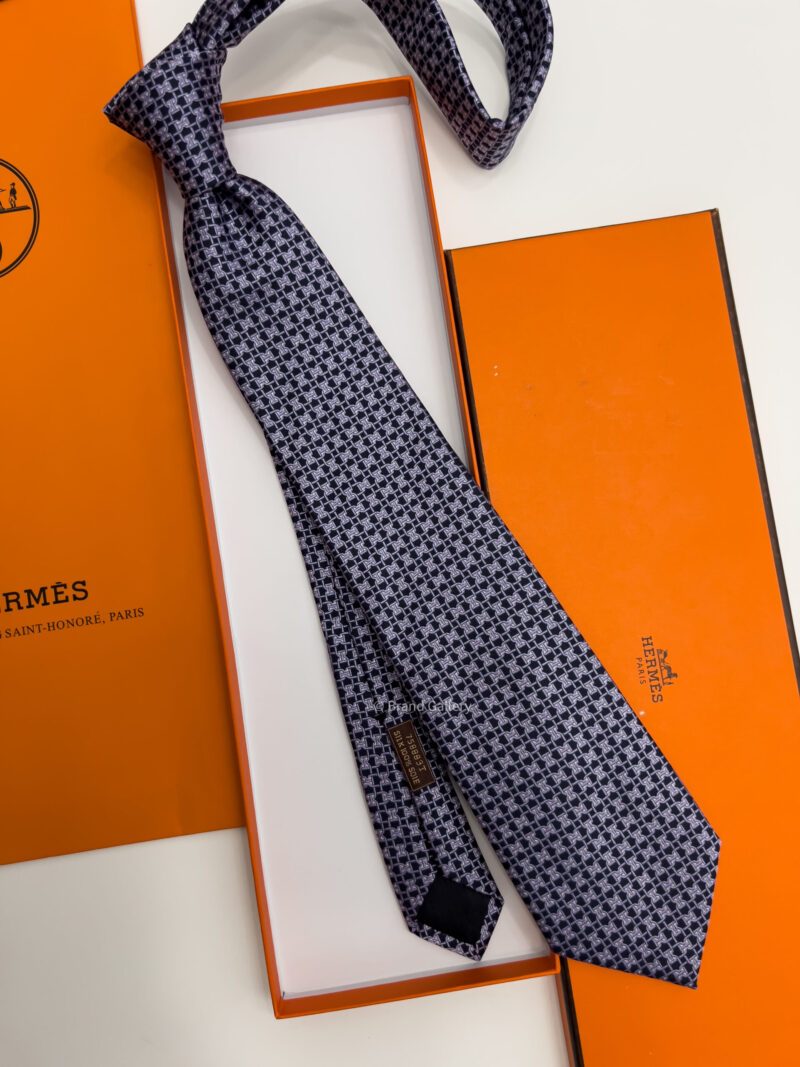 Hermes Purple MORS LOVE SILK TIE