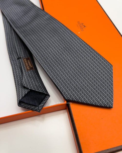 Hermes Grey SCALATOR SILK TIE