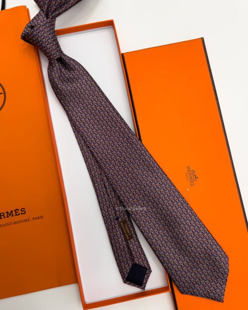 Hermes Burgundy LIGHT CHAIN SILK TIE