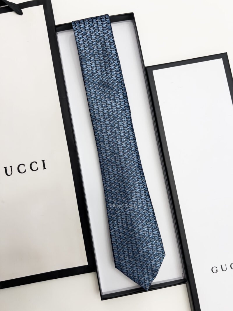 Gucci Navy and Sky Blue GG LINKS SILK TIE