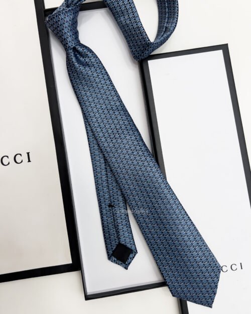 Gucci Navy and Sky Blue GG LINKS SILK TIE