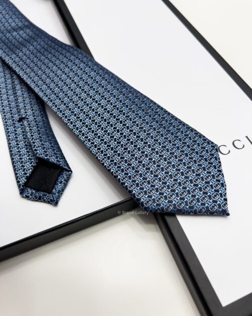 Gucci Navy and Sky Blue GG LINKS SILK TIE