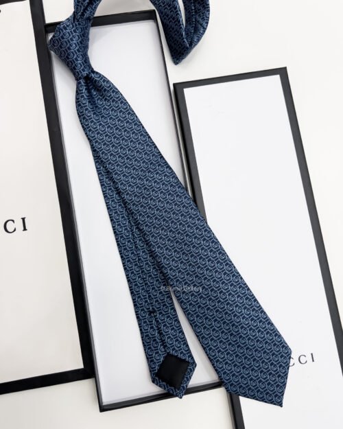 Gucci Navy with Sky Blue GG CIRCLES SILK TIE