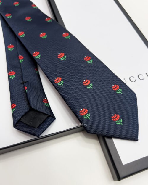 Gucci Navy RED ROSE FLOWER PATTERN SILK TIE