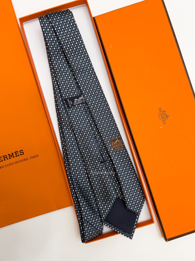 Hermes Navy Green MAILLON SHIRTING SILK TIE
