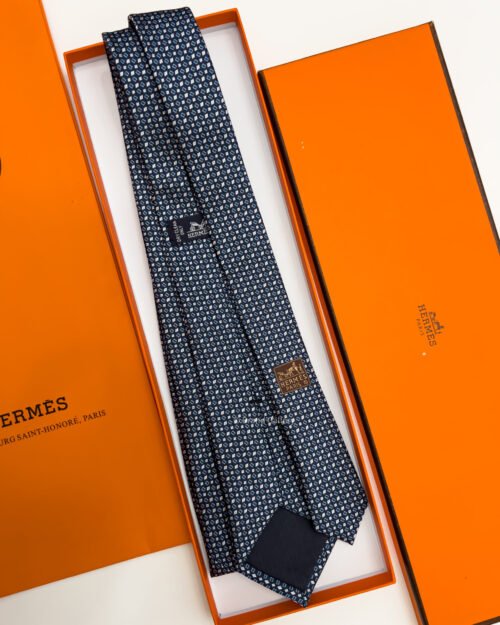 Hermes Navy Blue MAILLON SHIRTING SILK TIE