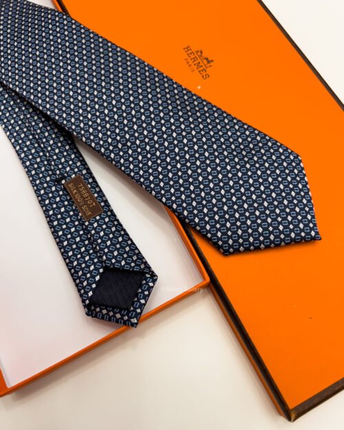 Hermes Navy Blue MAILLON SHIRTING SILK TIE