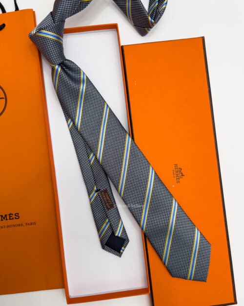 Hermes STRIPPED 7 CLUB SILK TIE