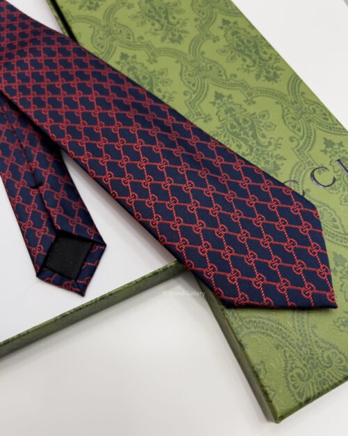 Gucci Navy Red GG GEOMETRIC MONOGRAM SILK TIE