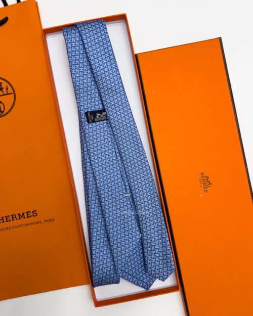 Hermes Light Blue FACONNEE FRAMED H SILK TIE