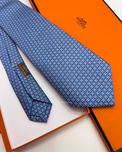 Hermes Light Blue FACONNEE FRAMED H SILK TIE