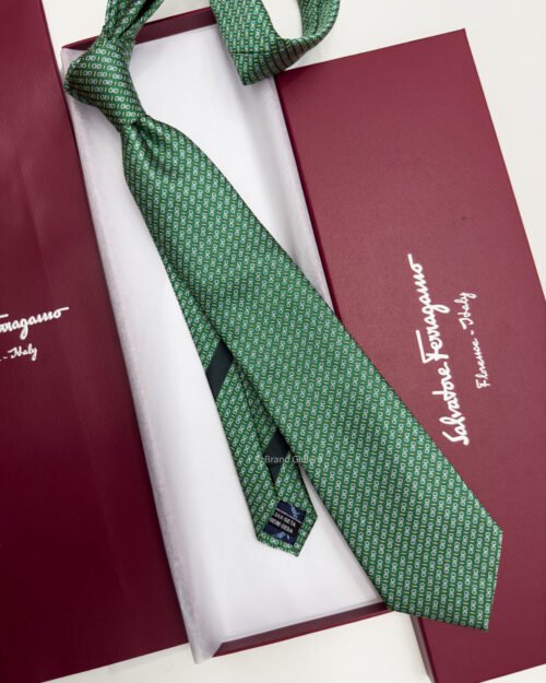 Ferragamo Green ITALIC GANCINI PATTERN SILK TIE