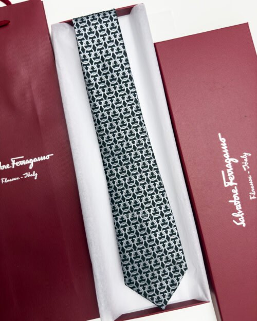 Ferragamo Black White ENTANGLED GANCINI SILK TIE
