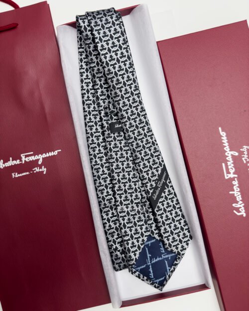 Ferragamo Black White ENTANGLED GANCINI SILK TIE