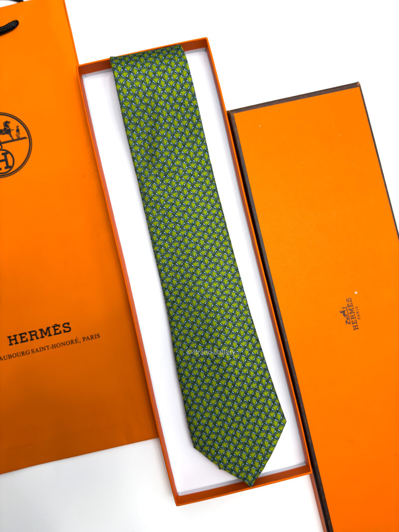 Hermes Interlocking HORSESHOE PATTERN SOFT SILK TIE