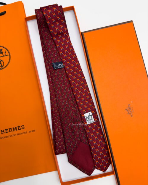 Hermes Maroon ORIGAMI HORSE PATTERN SOFT SILK TIE