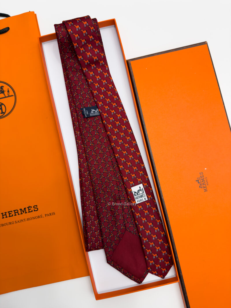 Hermes Maroon ORIGAMI HORSE PATTERN SOFT SILK TIE