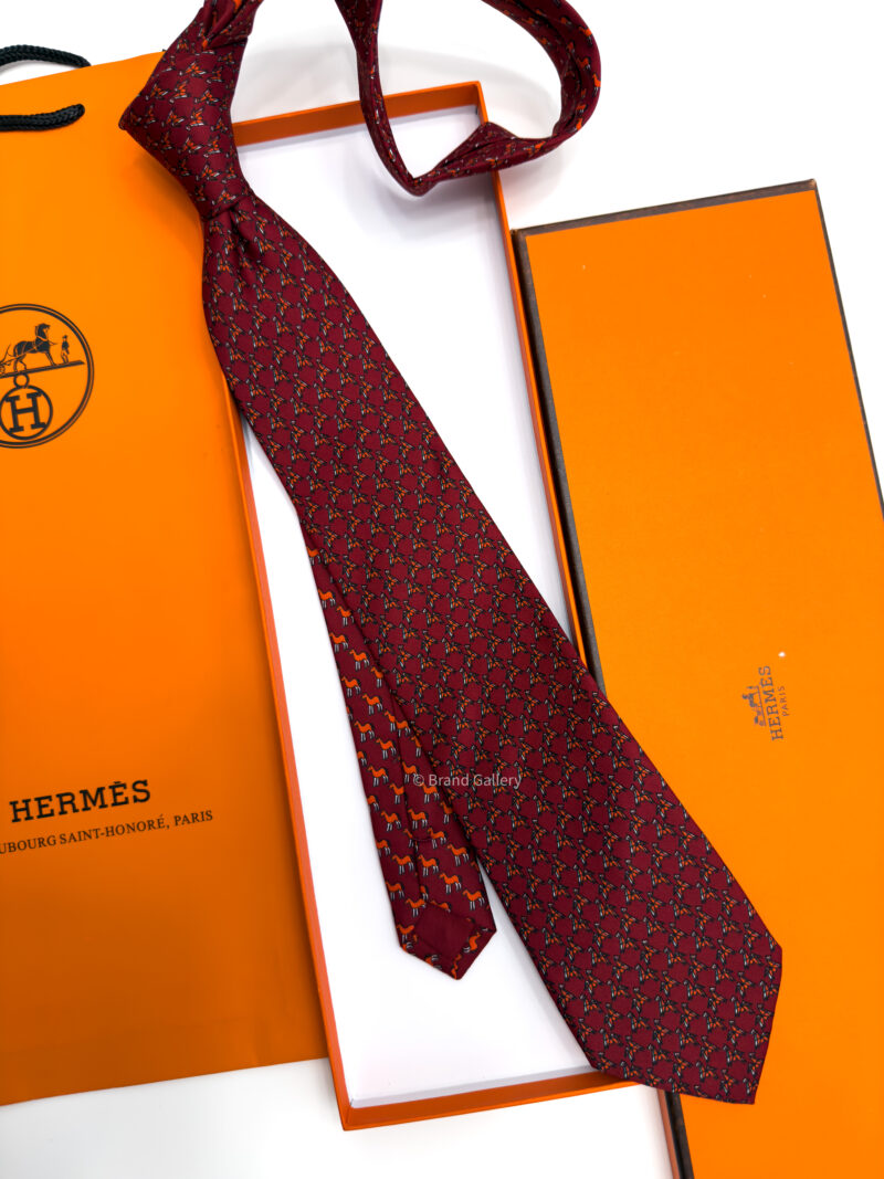 Hermes Maroon ORIGAMI HORSE PATTERN SOFT SILK TIE