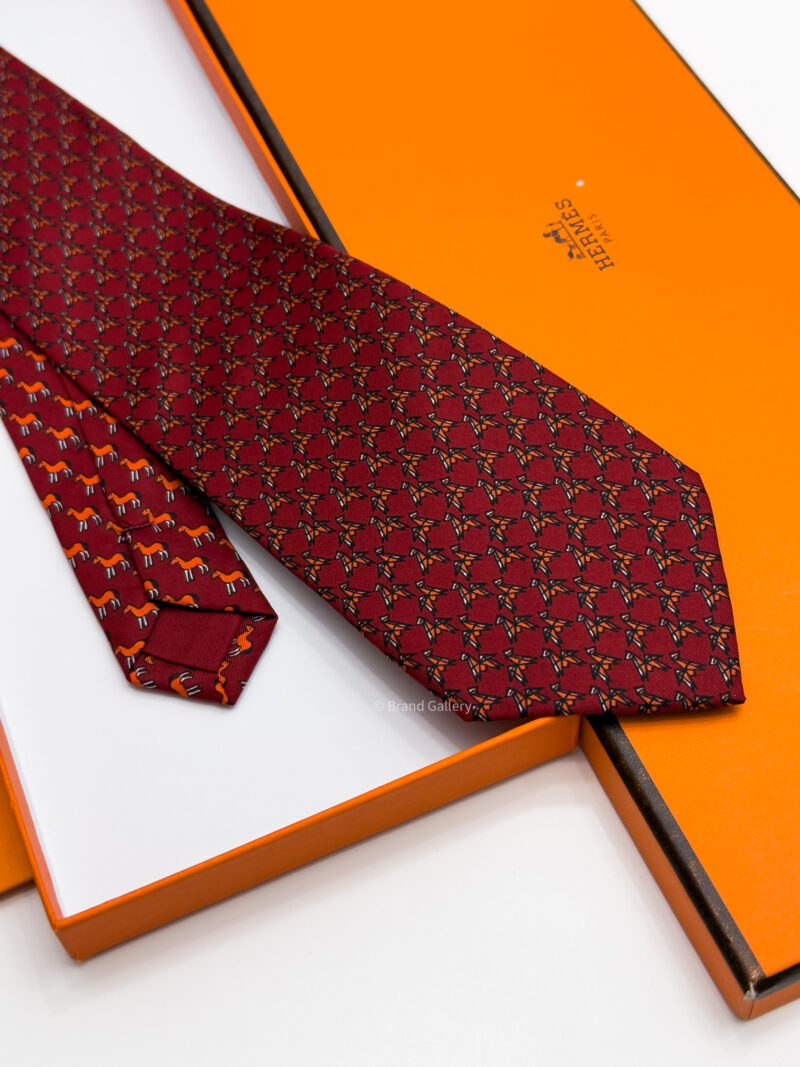 Hermes Maroon ORIGAMI HORSE PATTERN SOFT SILK TIE