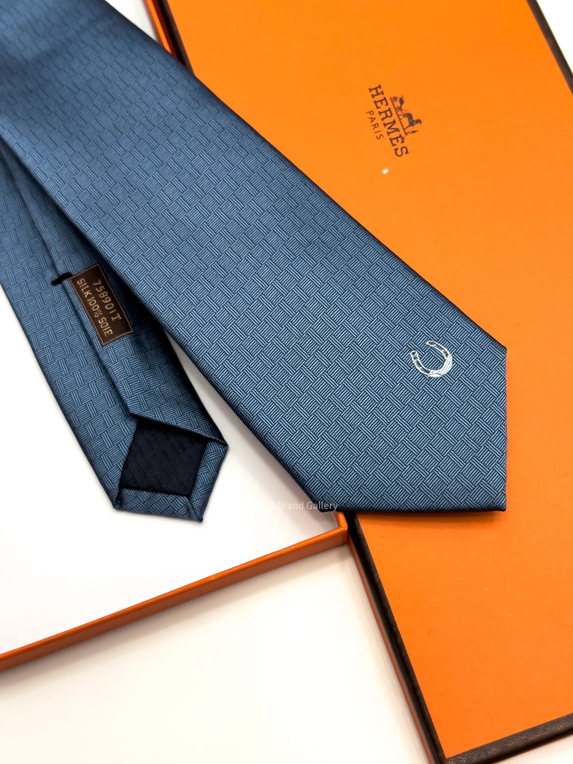 Hermes Marine PLAIN HORSESHOE SILK TIE